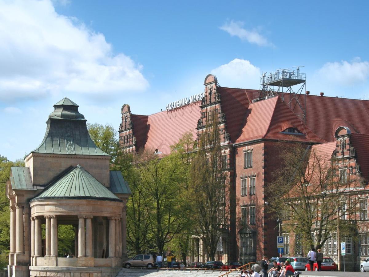 Studencki Dom Marynarza Pasat Hostel Шчечин Екстериор снимка