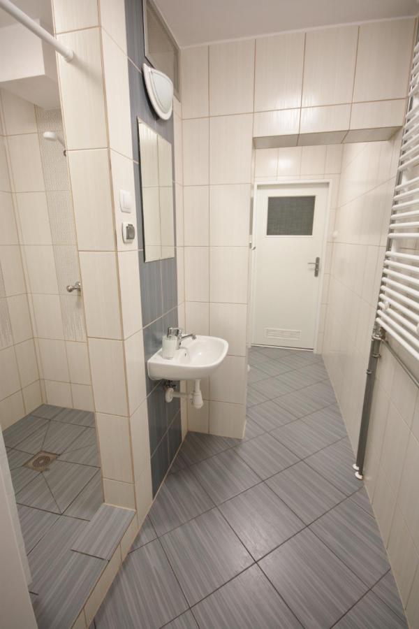 Studencki Dom Marynarza Pasat Hostel Шчечин Екстериор снимка